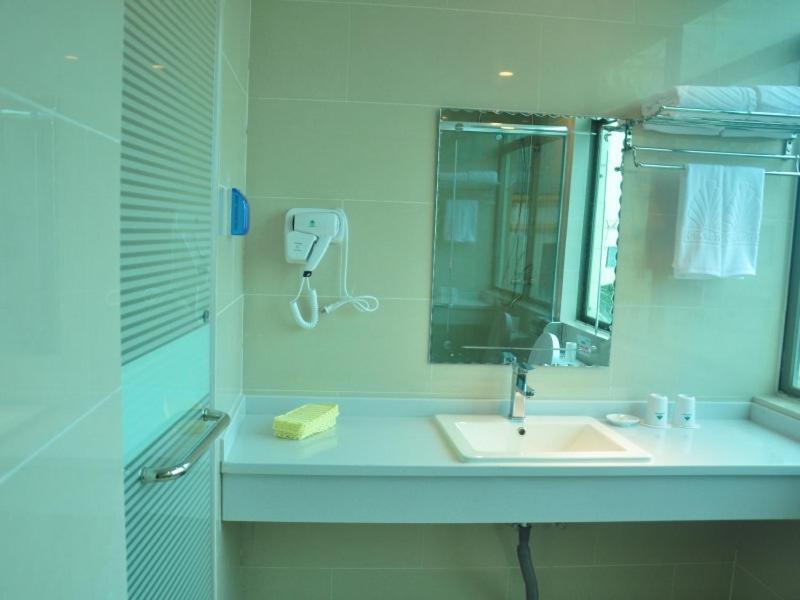 Greentree Alliance Sanya Jiyang District Yalongwan Road Hotel Extérieur photo